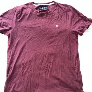 Abercrombie & Fitch Red Short Sleeve Tee